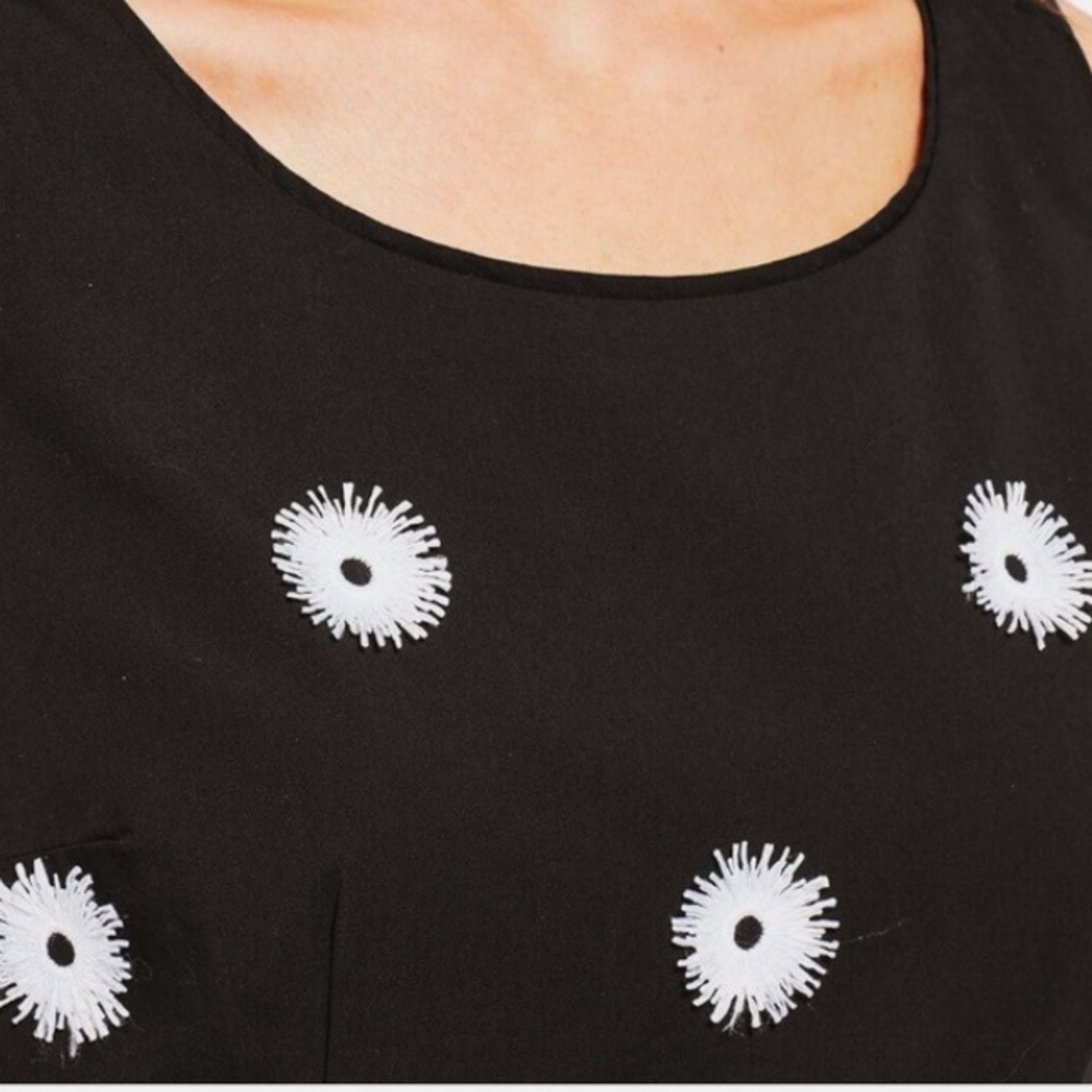 EUC Talbots 12P Petite Black & White Daisy-Dot Dress — Tie-Waist, Flounce Hem - Picture 8 of 8